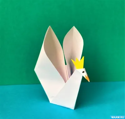 Геометрия декора: идеи и схемы для создания интерьерных украшений из  бумаги: Идеи и вдохновение в журнале Ярмарки Мастеров | Origami crafts,  Origami crafts diy, Paper crafts