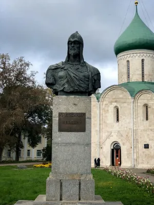 Памятник Александру Невскому (Ярославская область, г. Переславль-Залесский,  Красная площадь) | Президентская библиотека имени Б.Н. Ельцина