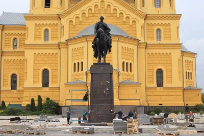 Владимир Путин откроет памятник Александру Невскому в Псковской области