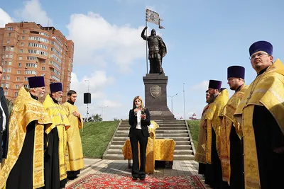Памятник Александру Невскому - Picture of Aleksandr Nevskiy Monument,  Petrozavodsk - Tripadvisor