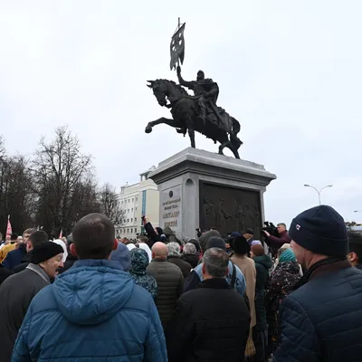 Файл:Памятники Александру Невскому в Усть-Ижоре.jpg — Википедия