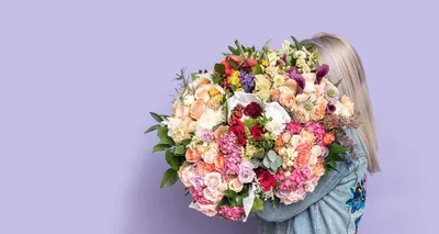 Пин от пользователя Viktoria на доске Aesthetic wallpapers | Парни с цветами,  Розы, Красивые цветы