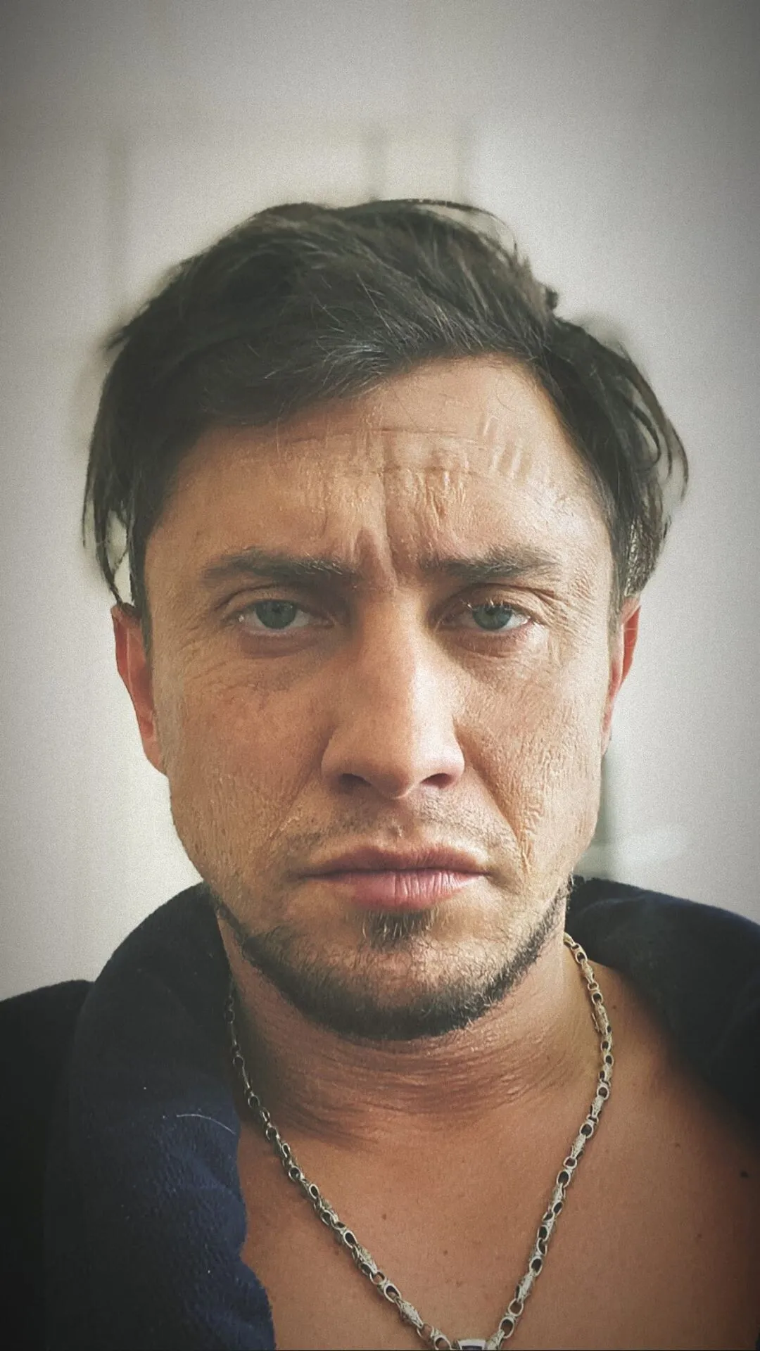 Изображение Павла Прилучного: идеальная фигура и стильный образ Изображение Павла Прилучного: идеальная фигура и стильный образ