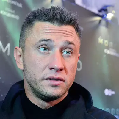 Павел Прилучный на фото: талантливый актер и красивый мужчина