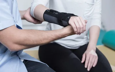 Картинка перелома лучевой кости руки: лучшие упражнения для реабилитации у пожилых людей