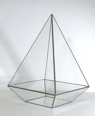 Пирамида из серебристого обсидиана, 6х6х4,3 см, цена - 4250 руб