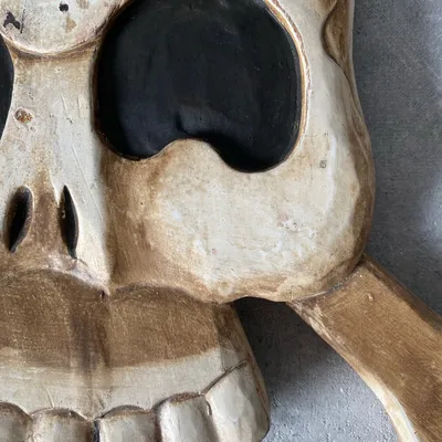 Пиратский череп в формате JPG с костяными рогами