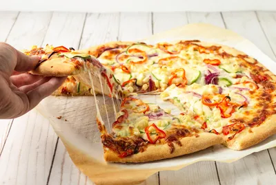Пицца Поле Чудес — заказать с доставкой в Малоярославце на дом или в офис в  сети закусочных \"Перчик\"
