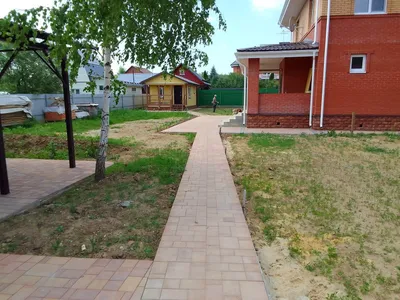 Купить тротуарную плитку для дачи по выгодной ценев Москве