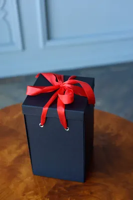 Подарочная коробка с бантом маленькая - купить в интернет-магазине за 100  руб. – Гурия Востока
