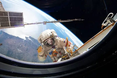 Международный день полета человека в космос - Праздник