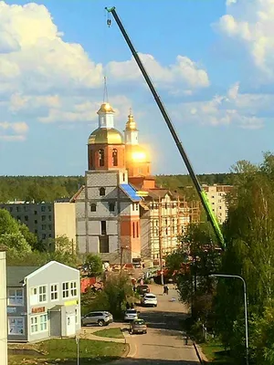 Храм Покрова Божией Матери в поселке Советский увенчали новые купола