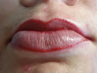 Фотография татуажа губ: без боли и неудобств
