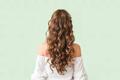 Причёски на 1 сентября 2021 года на длинные волосы - Рамблер/новости