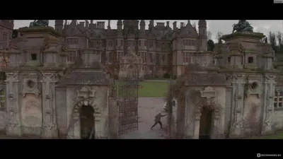 Призрак дома на холме (1999, фильм) - «Такое не забывается! Мистический  антураж, настоящий дом-замок, известные актеры и легенда создают то, чего  сейчас уже не встретишь ни в одном фильме!» | отзывы