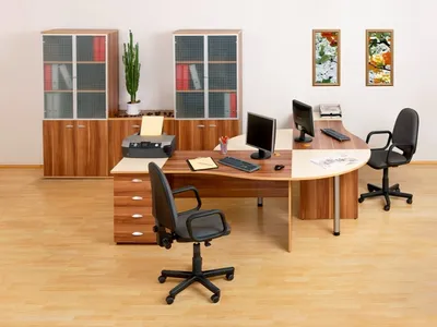 Мебель для рабочего места в Казани: офисные столы, стулья, шкафы для  персонала