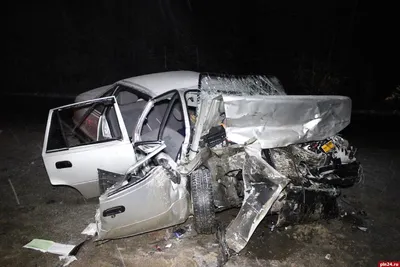 В тройном ДТП в Опочецком районе двое погибли и трое пострадали. ФОТО С МЕСТА  АВАРИИ : Псковская Лента Новостей / ПЛН