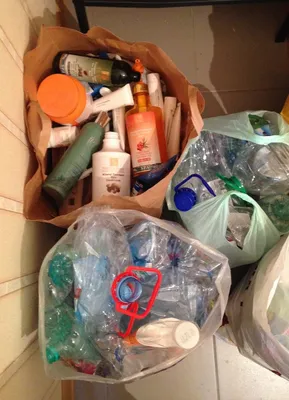 Как организовать раздельный сбор мусора, если у вас маленькая кухня: 4  совета | ivd.ru