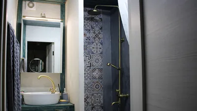 Какой краской красить стены в ванной: выбор материал и цвета краски для ванной  комнаты и идеи окрашивания | Houzz Россия