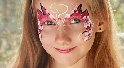 Как нарисовать на лице маску к Хэллоуину (фото) | Творческий макияж,  Карнавальный макияж, Идеи макияжа