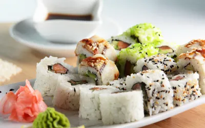 🥳По-настоящему удачная пятница - это когда на столе любимые суши и роллы  от Гризли роллы и суши |Лучшее качество в Луганске!.. | ВКонтакте