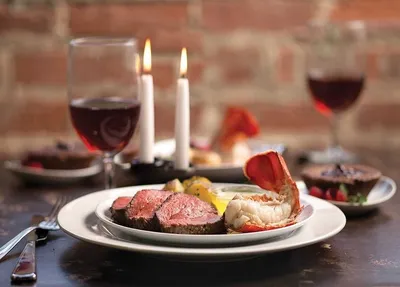 Романтический ужин на двоих: 5 идей для незабываемого вечера | Glamour