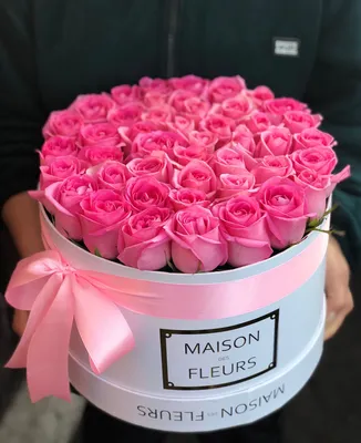 Almaflowers.kz | Нежно розовые розы в белой подарочной коробке \"Maison des  fleurs\" - купить в Алматы по лучшей цене с доставкой