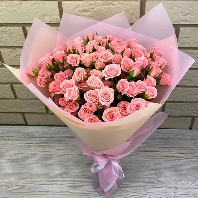 Купить букет из 51 нежно-розовой розы в Казани недорого
