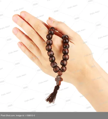 Фотография рук в молитве: идеальная для канвы