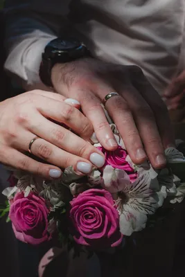 Руки жениха и невесты: идеальное сочетание на фото в высоком разрешении