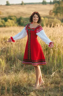 Купить русский народный костюм \"настенька\" красная по цене 3 100 ₽ в Москве