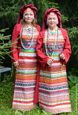 Женский русский народный костюм - 31 фото