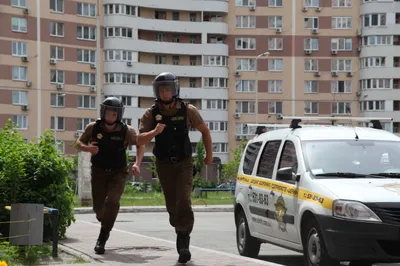 Поздравления Охраннику с Днём Рождения: в прозе, именные, красивые, открытки