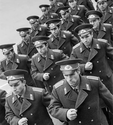 10 ноября, сотрудники, служившие во времена СССР, помнят как День советской  милиции. - Чырвоная Зорка