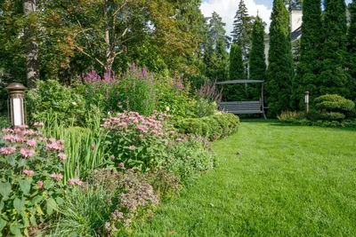 Ландшафтный сад возле дома: обои с цветами, картинки, фото 1152x864
