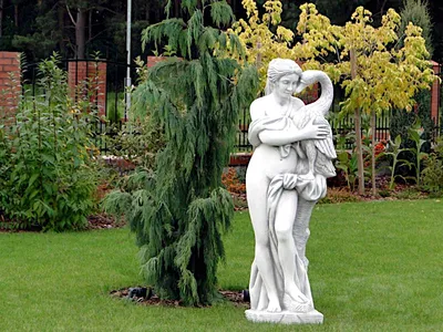 Садовые скульптуры на картинке, которые поражают своей красотой