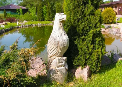 Фотография садовых скульптур, которые напоминают о красоте природы