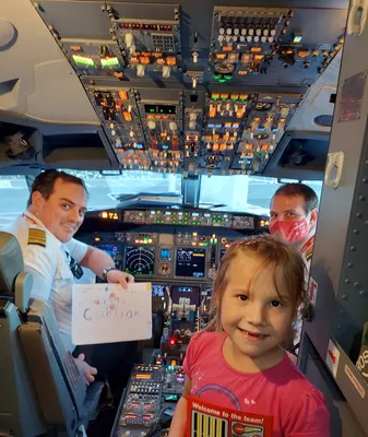Детские рисунки, которые позволят вашему ребёнку прорваться в кабину  самолёта | Пикабу