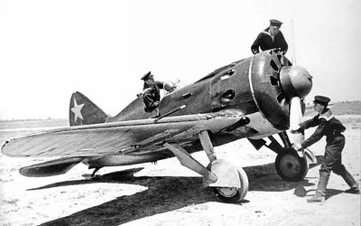 Первые воздушные тараны Великой Отечественной войны