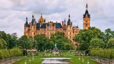 В Европу на выходные: 10 самых красивых и недорогих европейских городов -  Блог OneTwoTrip