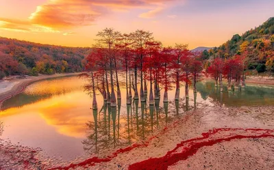 Самые красивые озера России » 24Warez.ru - Эксклюзивные НОВИНКИ и РЕЛИЗЫ