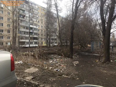 Обращение от подписчиков из Заводского района города Саратова\" \"В Заводском  районе по улице пензенской за домом 33 расположена футбольная… | Площадка,  Маки, Депутат