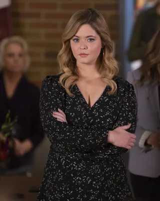 Саша Питерс (Sasha Pieterse) - актриса - фотографии - голливудские актрисы  - Кино-Театр.Ру