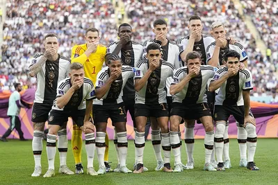 В соцсетях высмеивают сборную Германии после вылета с чемпионата мира по  футболу - Российская газета