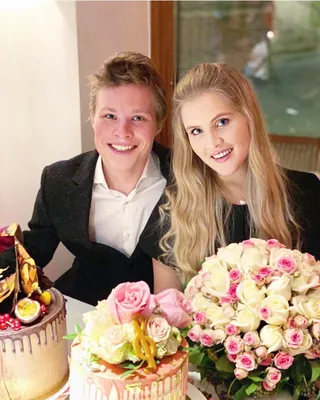 💫Как Александр и Эмма Малинины поздравили детей с 21-летием