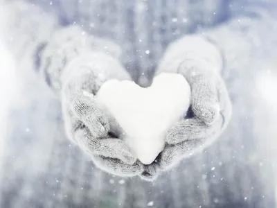 Сердце на снегу | Снег, Доска