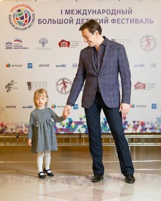 Жена Безрукова Анна Матисон впервые после рождения третьего ребенка  появилась на публике - KP.RU