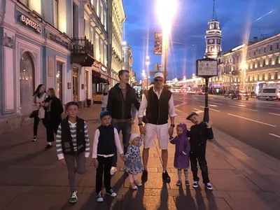 Как выглядят 8 детей Сергея Горобченко, развод с известной актрисой и кто  красавица жена актера - YouTube