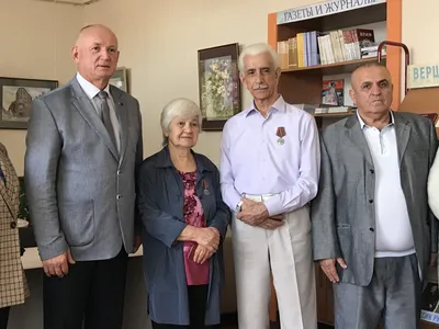 Тасолтан Мамсуров и Фиала Билаонова награждены медалями «Дети войны»