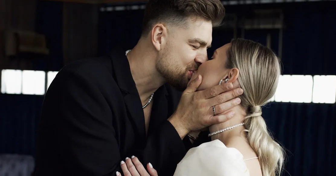 Сергей Мезенцев женился на стилисте | STARHIT Сергей Мезенцев женился на стилисте | STARHIT